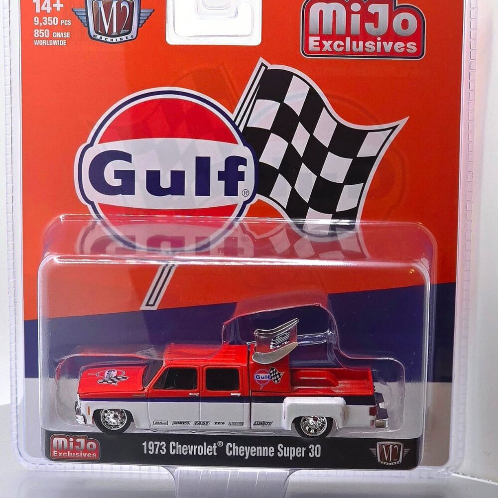 1973 CHEVROLET CHEYENNE SUPER 30 DUALLY GULF SQUAREBODY TRUCK